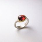 Jana Schmidt: Ring, Silber / Gelbgold, Granat